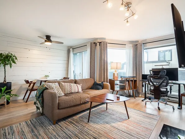 973 W 7th Ave #2, Vancouver, BC V5Z 1C4