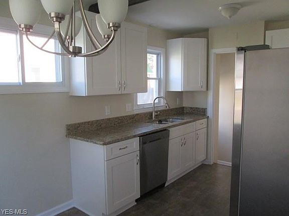 5th image of 4311 Wellington Ave