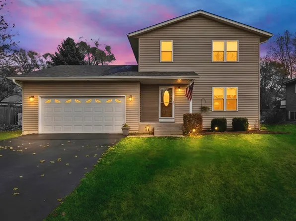 567 7th Cir, Marengo, IL 60152