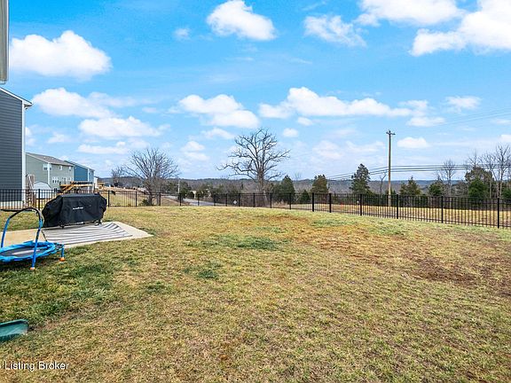 3rd image of 123 Wildflower Ave