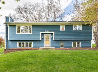 7225 Buckskin Trl, Hamel, MN 55340