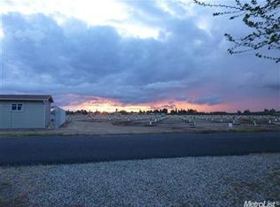 564 Root Rd, Modesto, CA 95357