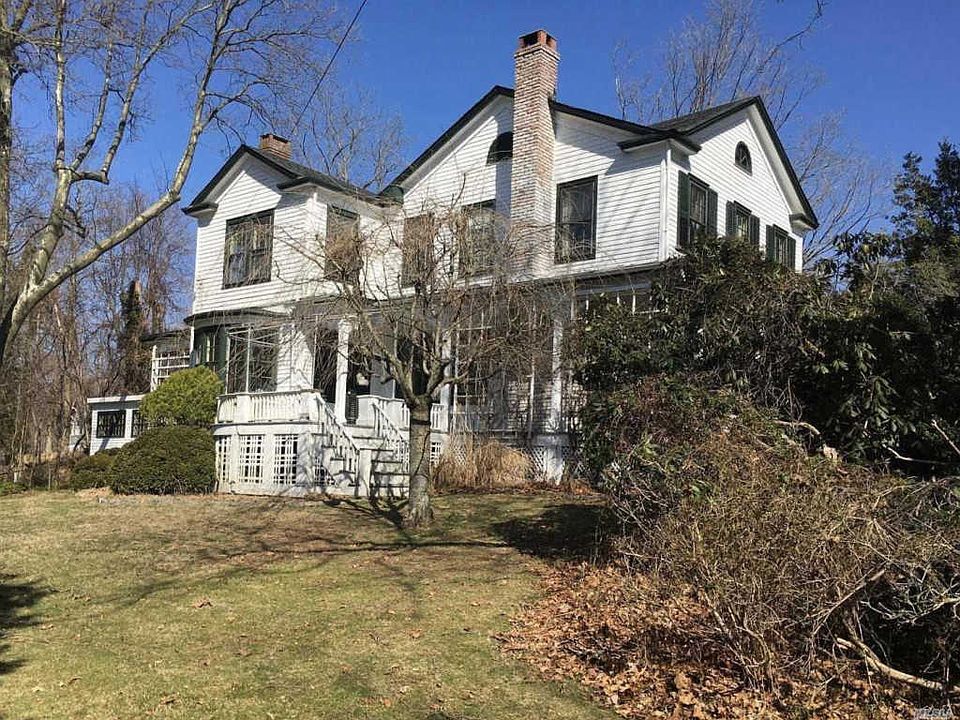 1st image of 207 Grant St