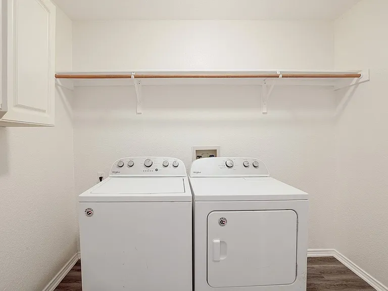 9724 Copper Creek Dr — Photo 23