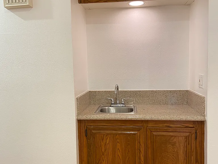 497 E California Blvd #121 — Photo 15