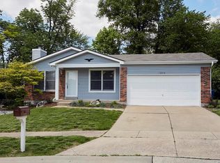 12216 Glenpark Dr, Maryland Heights, MO 63043