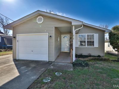 516 Thomas St, Edwardsville, IL, 62025