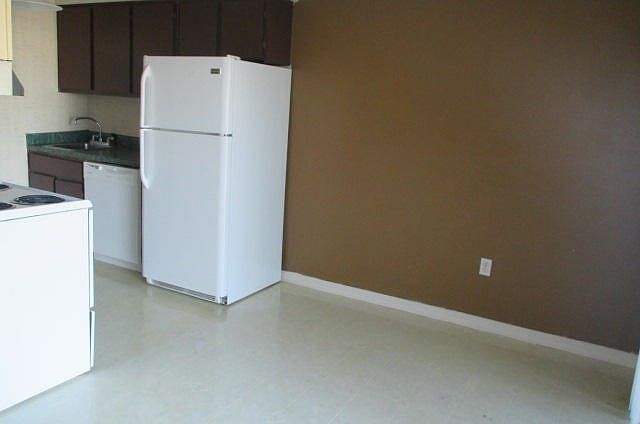 2nd image of 210 Pelham Rd Unit 114B