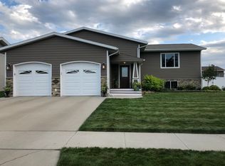 1111 15th Ave SW, Aberdeen City, SD 57401