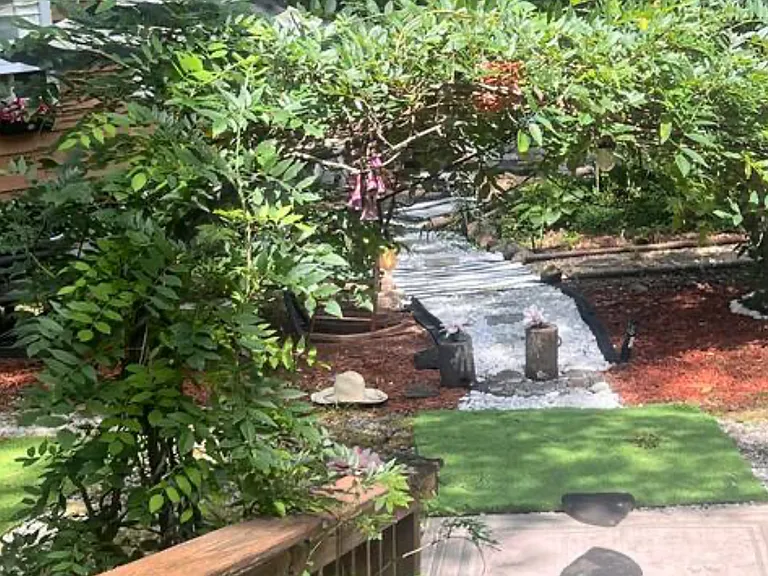 40 Tomahawk Dr — Photo 31