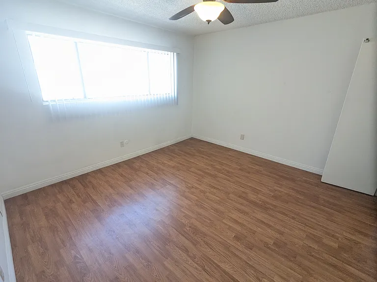 5717 La Mirada Ave #6 — Photo 9