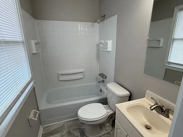 10410 Foxboro Dr — Photo 10