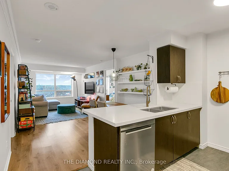 61 Heintzman St #1501 — Photo 7