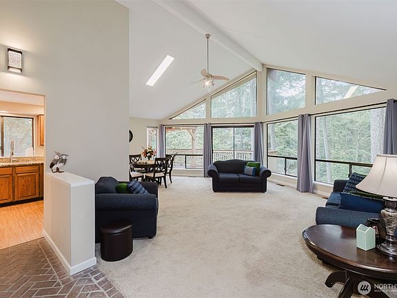 4th image of 12677 Olympic View Road NW