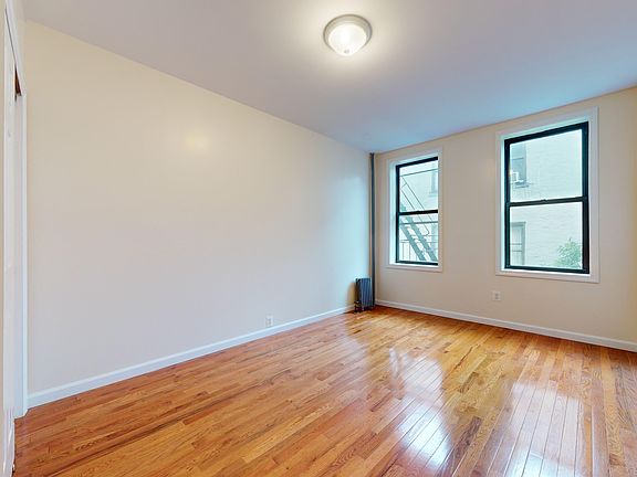 3rd image of 501 W 175th St APT 4B