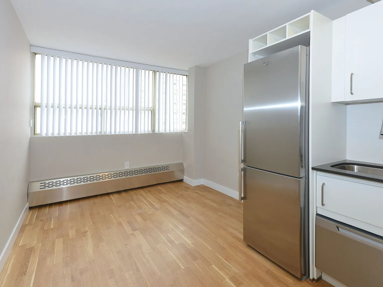 730 St. Clarens — Photo 4