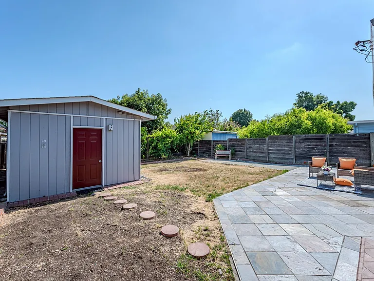 891 Lori Ave — Photo 28
