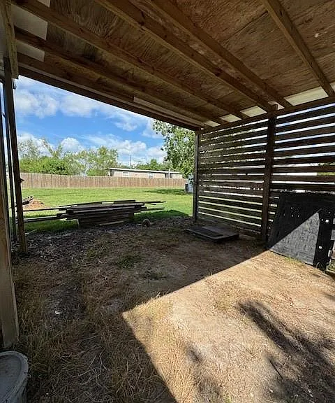 604 Blueberry Rd — Photo 7