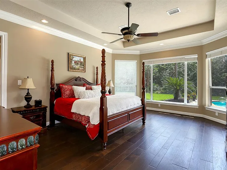 18623 Windsor Lakes Dr — Photo 10