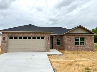 122 S Apple St, Beebe, AR 72012