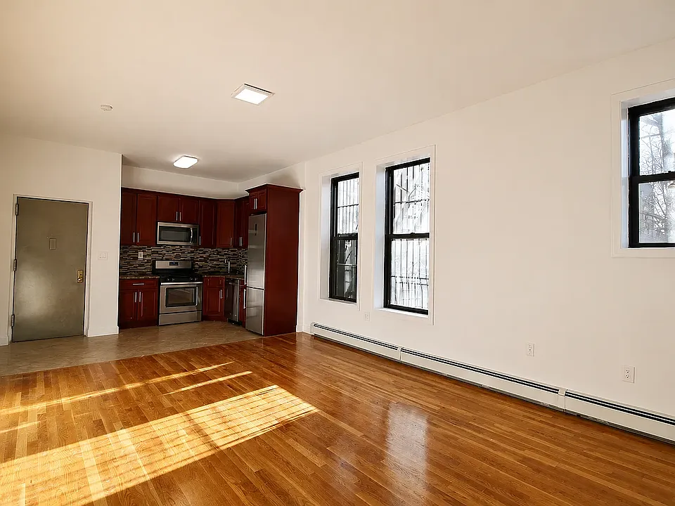 460 Throop Ave #5