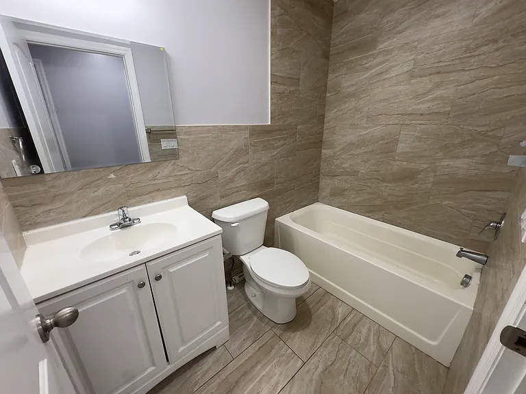 301 N 13th St #2 — Photo 15