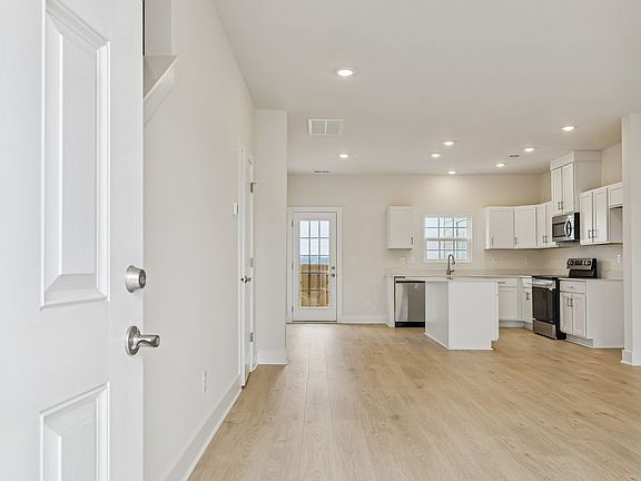 3rd image of 226 Dry Creek Cmns Lot 229