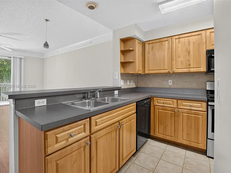 2024 Alta Meadows Ln #807 — Photo 10