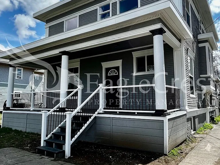 249 Eagan St — Photo 3