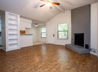 302 Villa Oaks Cir #B, Austin, TX 78745