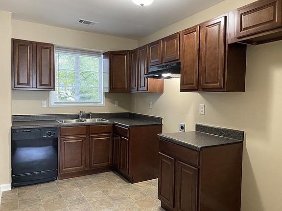 3rd image of 4223 Vann Ave