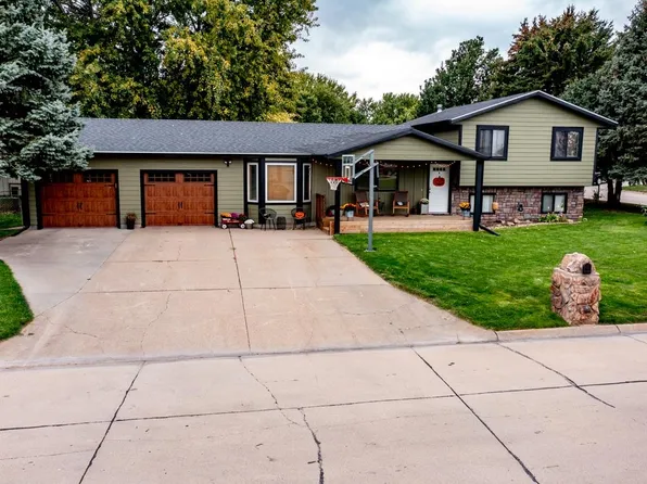 2220 L Street, Gothenburg, NE 69138