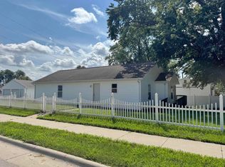 140 Summerhays St, Tiffin, IA 52340