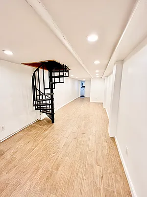 Rented by Swythe, Inc. | media 25