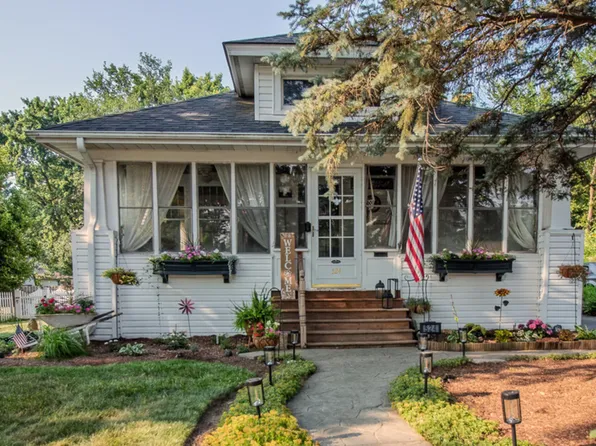 524 E 13th St, Lockport, IL 60441