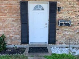 35 San Jacinto Dr, Galveston, TX 77550