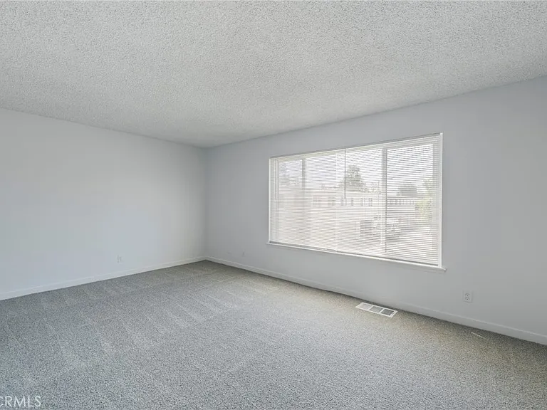 10062 Ellis Ave — Photo 21