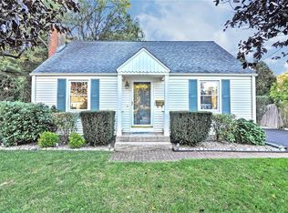 208 Sachem Rd, North Kingstown, RI 02852