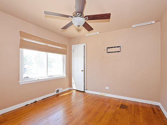 5th image of 9823 S Greenwood Ave