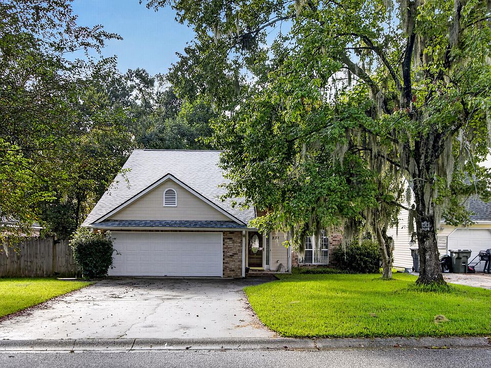1st image of 231 Houston Dr