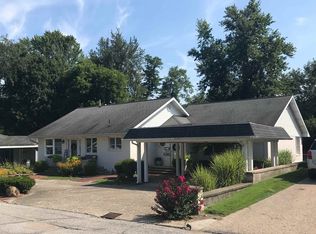 1522 Audubon Rd, Vincennes, IN 47591