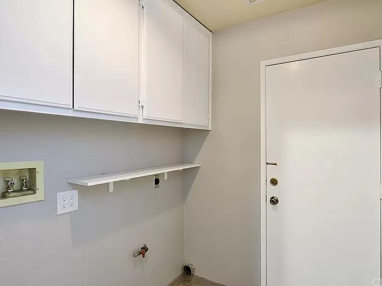 1314 Robert Ct — Photo 7