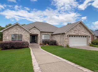 6 Frankfort Ct, Little Rock, AR 72223