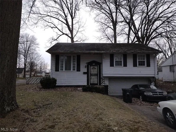 3107 Clearwater St NW, Warren, OH 44485