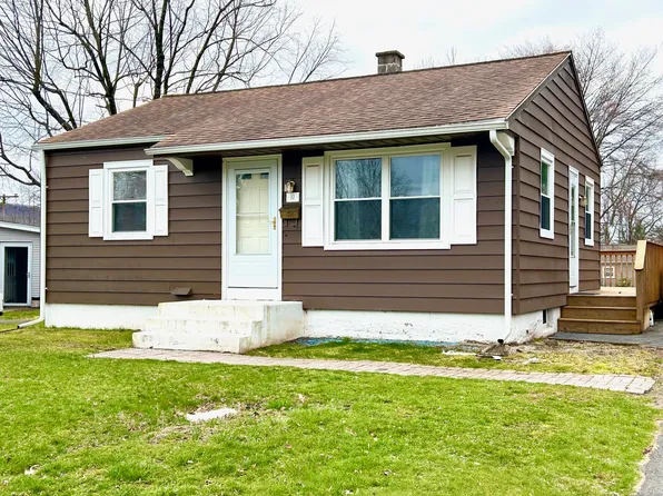 10 Quaker Lane, Southington, CT 06489