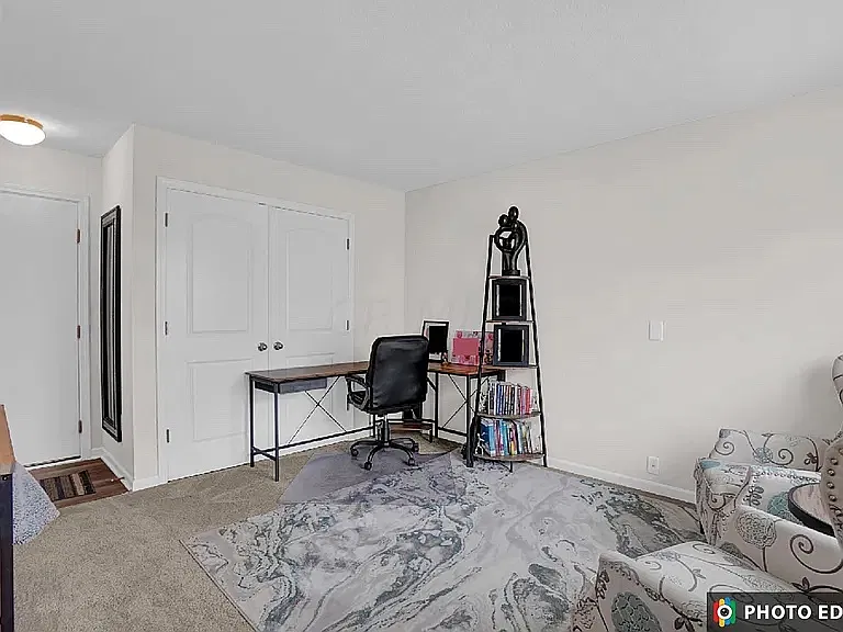 2 bed, 1456 sqft, $1,995 — Photo 3