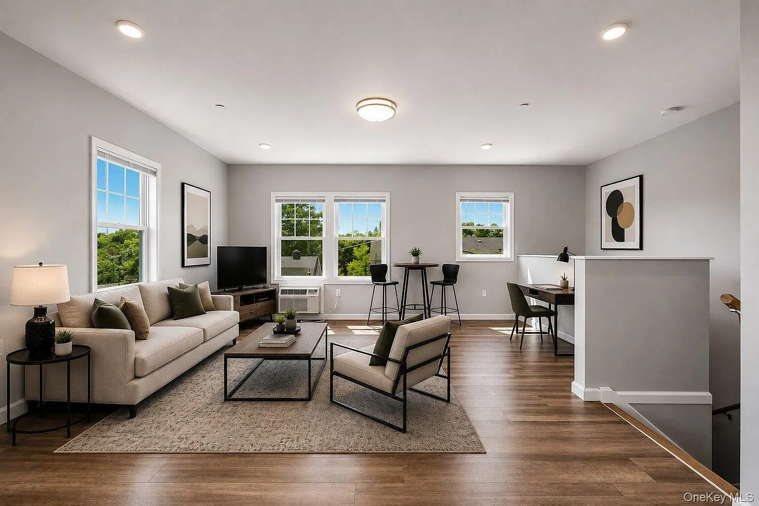2 bed, 1.5 bath, 950 sqft, $3,400 — Photo 2