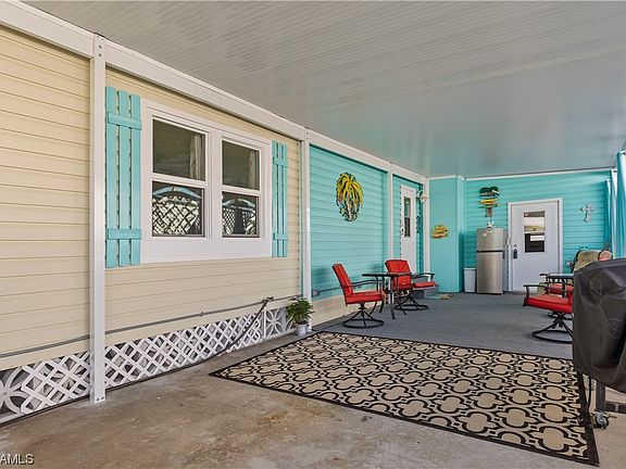 4th image of 3350 Rainbow Ln