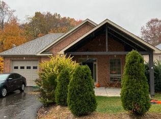 5055 Merriman Rd, Roanoke, VA 24018