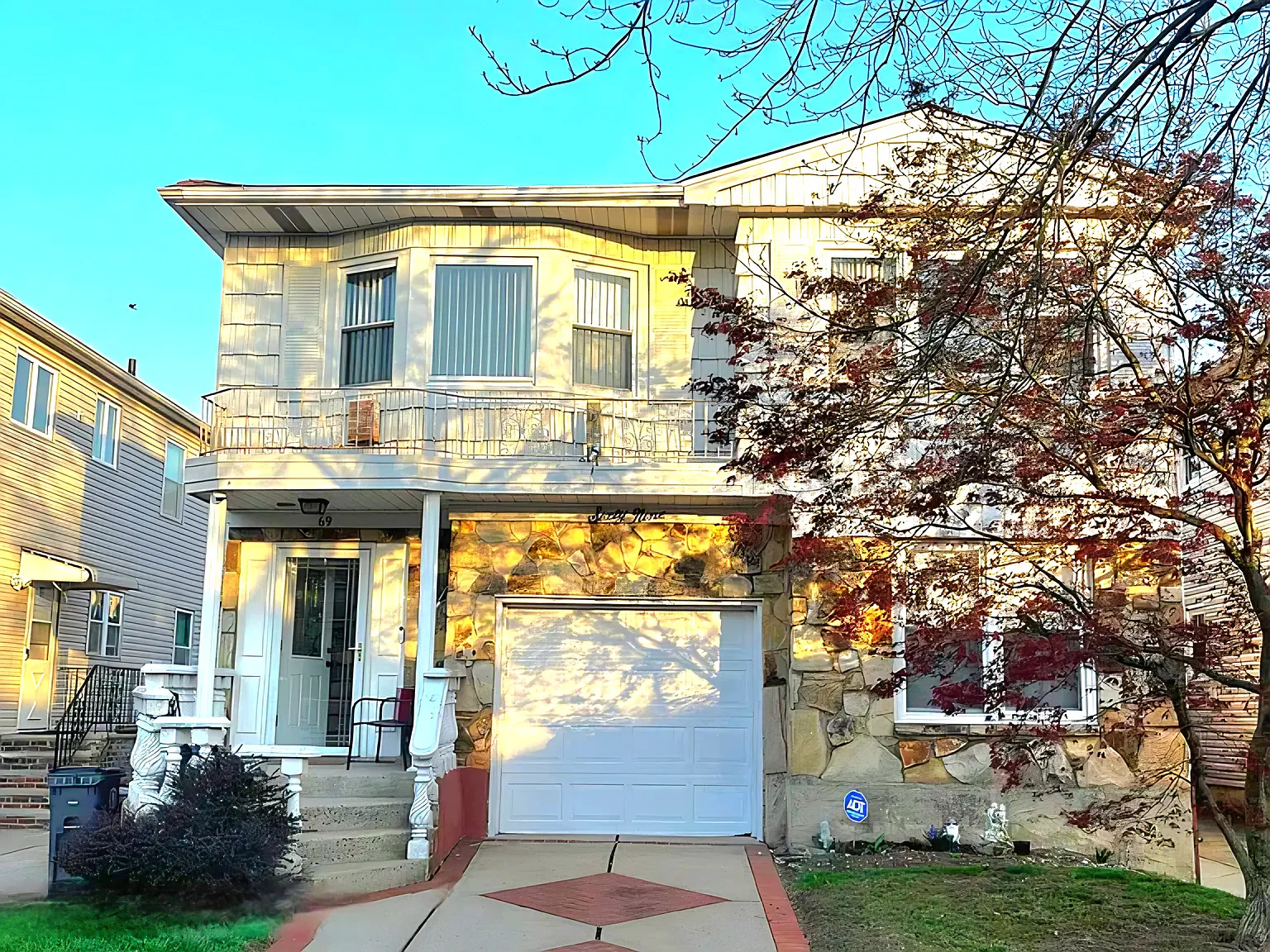 3 bed, $3,000 — Photo 2